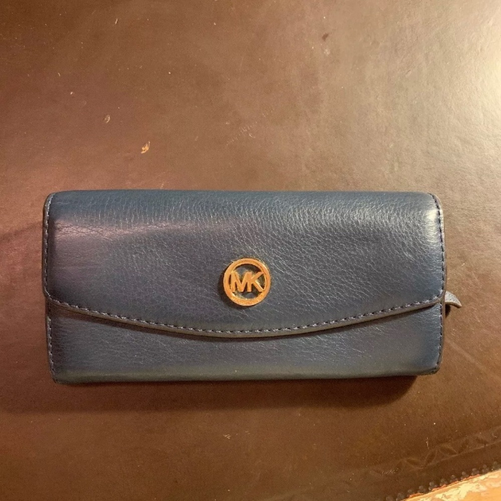 Michael Kors wallet